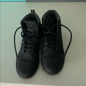 DOC MARTENS BOOTS SIZE 7